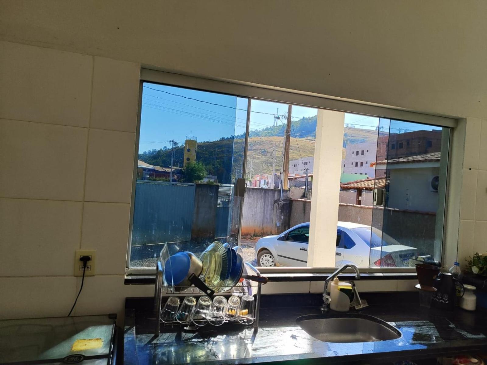 Casa Espacosa Em Frente A Pracinha Capitólio Екстериор снимка